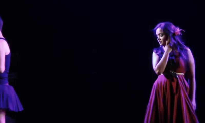 Pranali performing the Shakuntala seduction sequence.